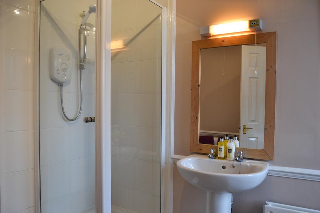 Bed and Breakfast Ashleigh House à Windermere Extérieur photo