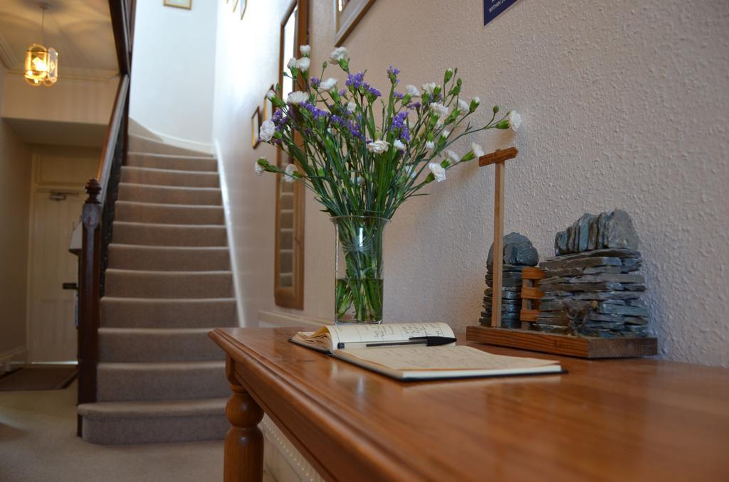 Bed and Breakfast Ashleigh House à Windermere Extérieur photo