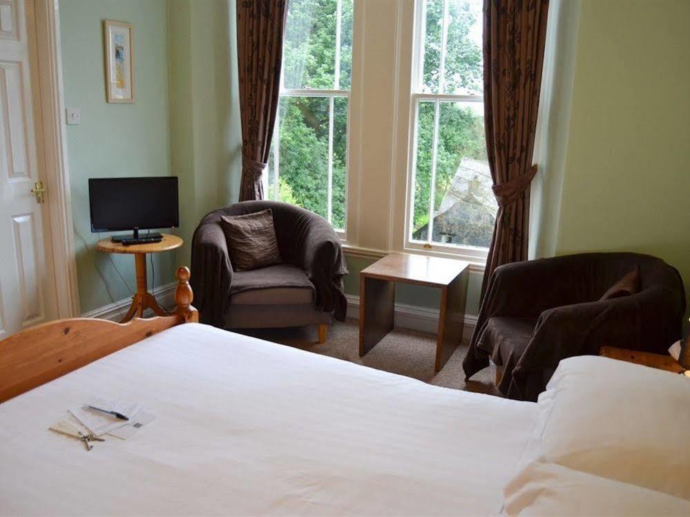 Bed and Breakfast Ashleigh House à Windermere Extérieur photo