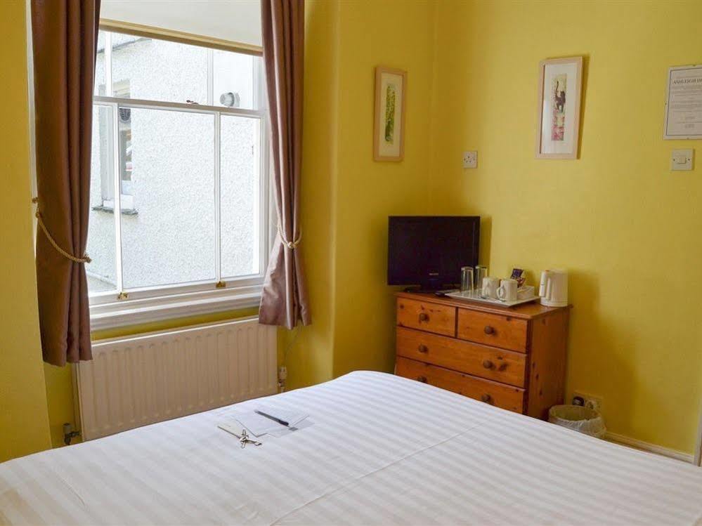Bed and Breakfast Ashleigh House à Windermere Extérieur photo