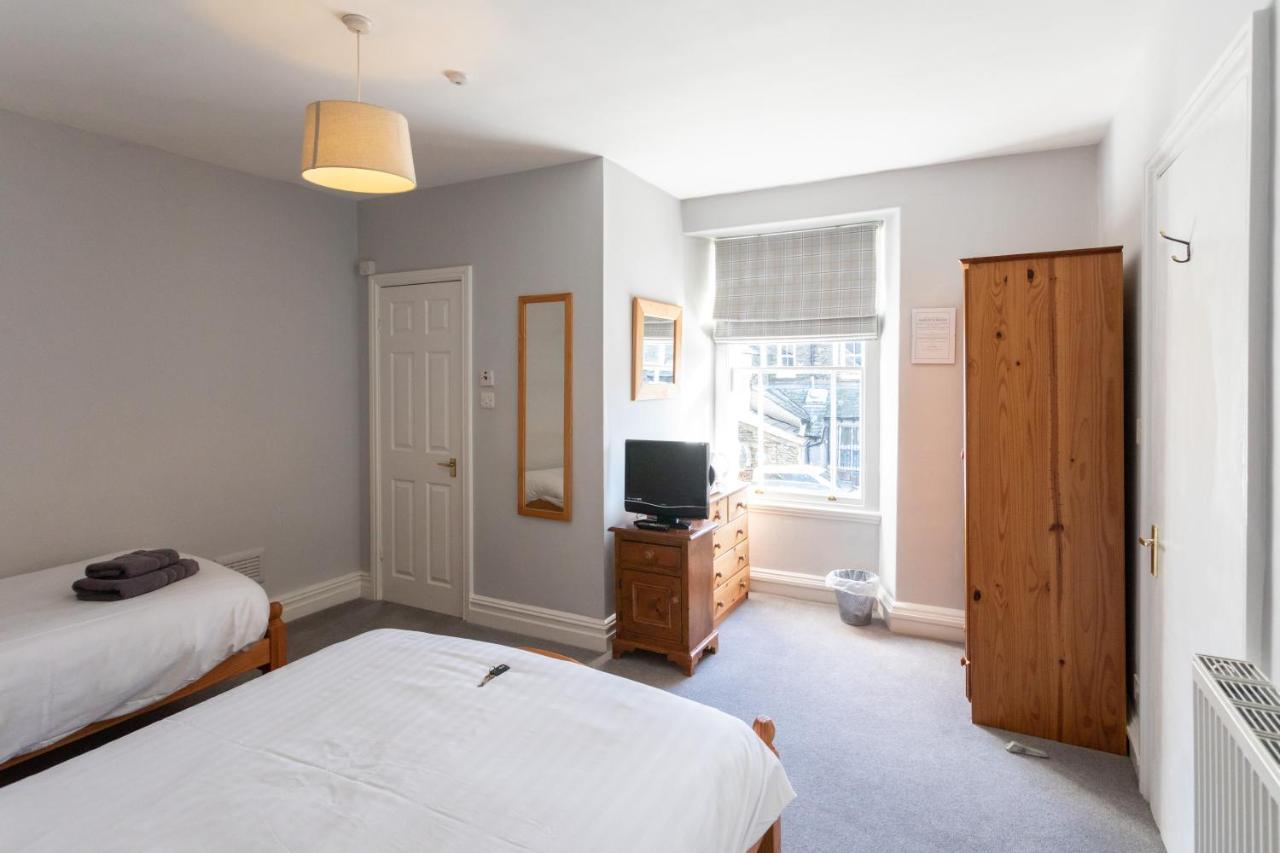 Bed and Breakfast Ashleigh House à Windermere Extérieur photo